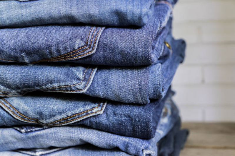 Valor de Calça Jeans Masculina Tradicional para Empresas Funilândia - Calça Jeans Masculina Azul Escuro